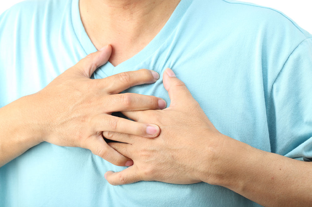 8 unhealthy habits that may trigger heartburn