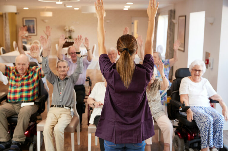 The pros and cons of senior assisted living communities